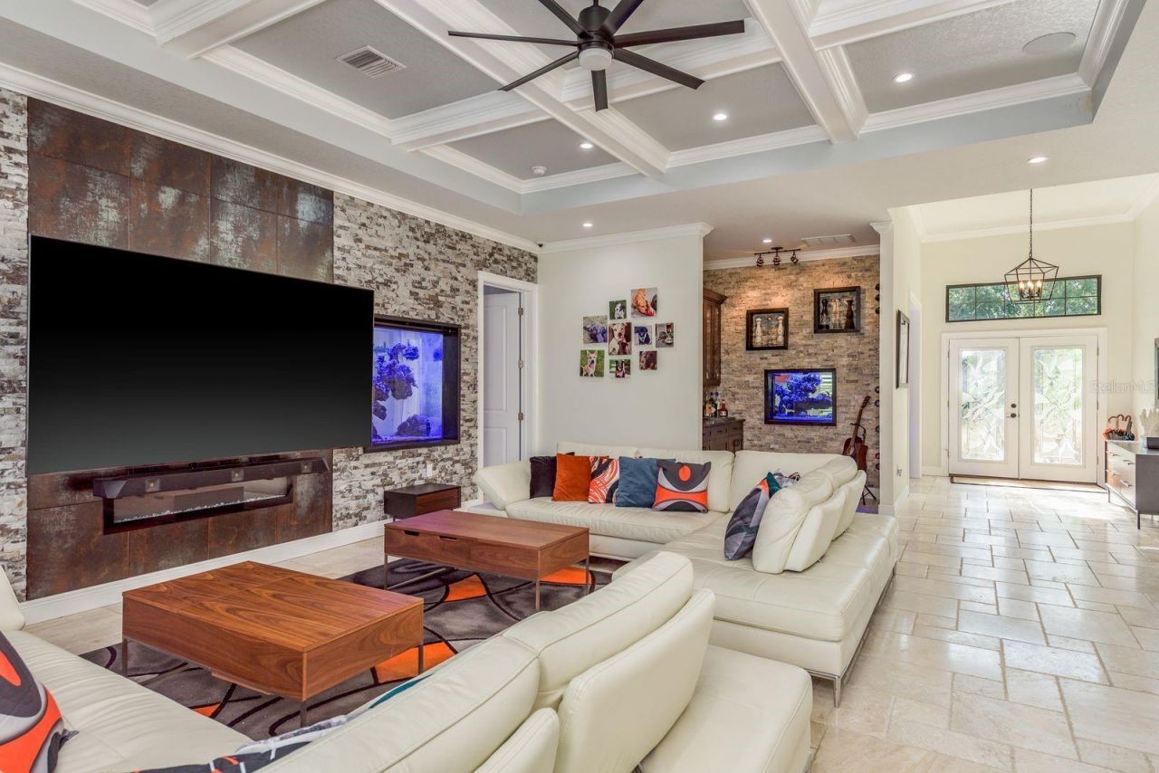 7811 Bay Drive, Unit A, Tampa, FL 33635 Photo