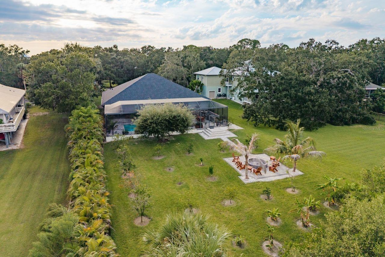 7811 Bay Drive, Unit A, Tampa, FL 33635 Photo