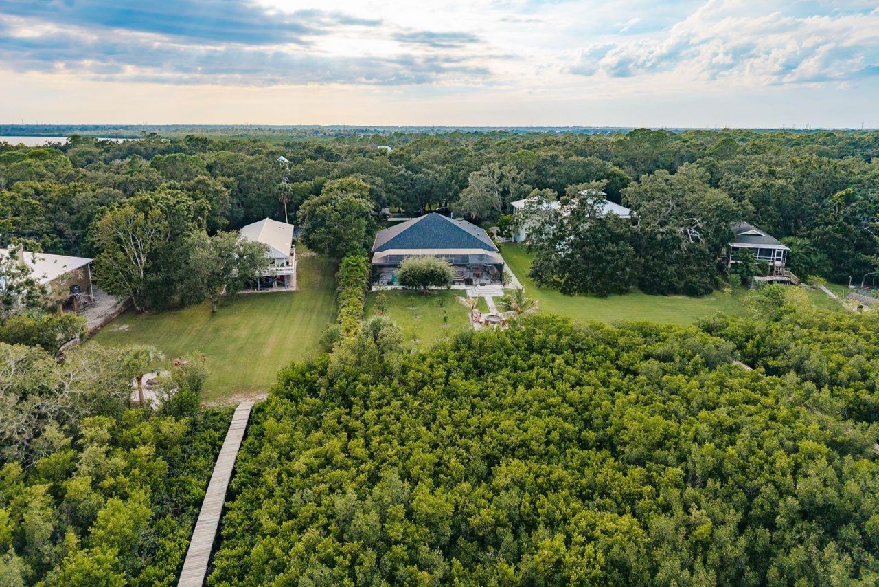 7811 Bay Drive, Unit A, Tampa, FL 33635 Photo