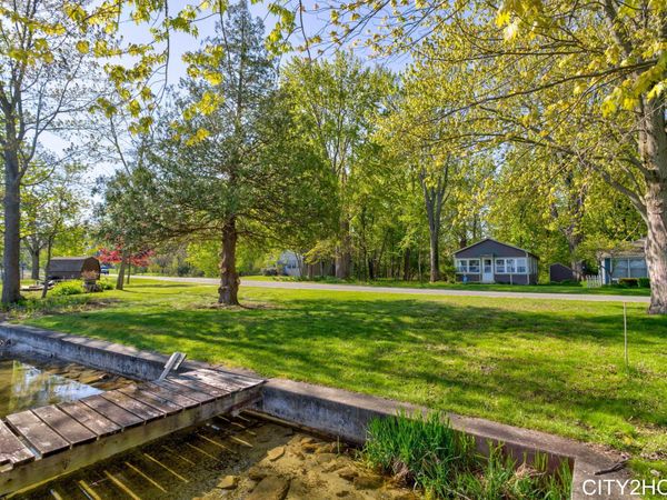 5964 122nd Avenue, Fennville, MI 49408