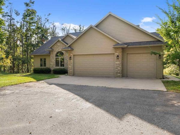 6802 Mt Vernon Hills Drive, Vanderbilt, MI 49795