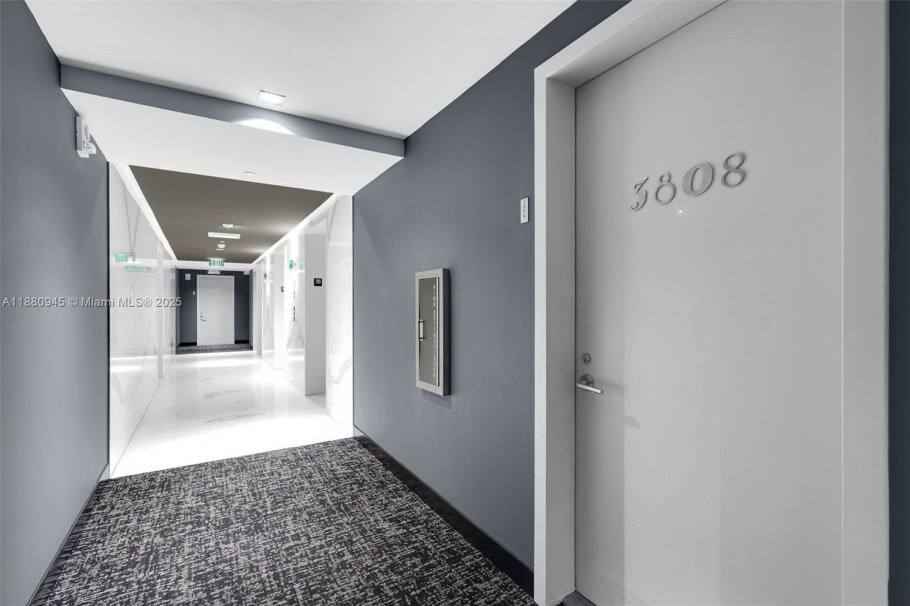 1300 S Miami Ave, Unit 3808, Miami, FL 33130 Photo