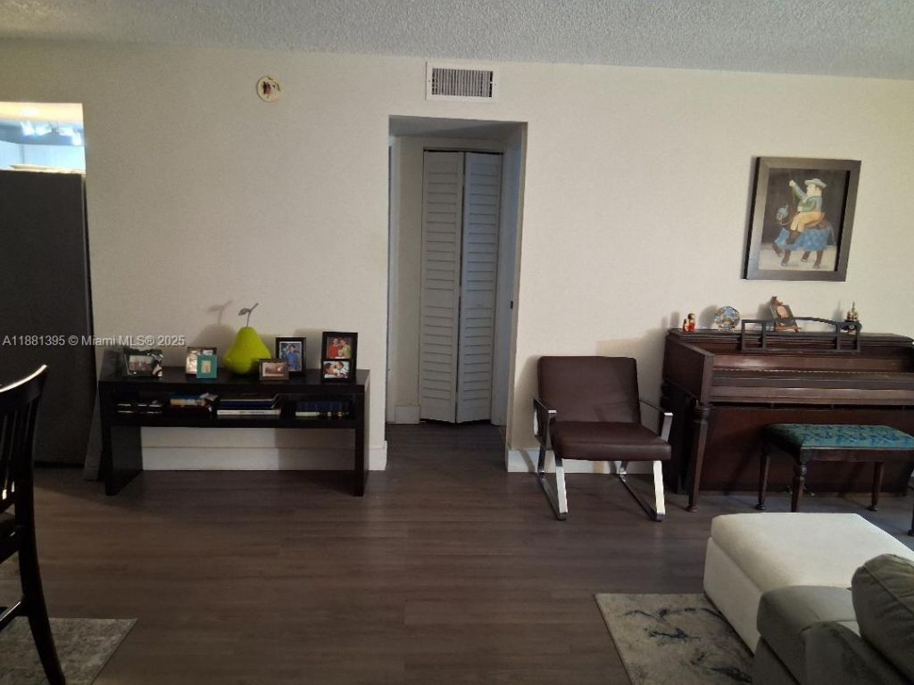 1400 St Charles Pl, Unit 201, Pembroke Pines, FL 33026 Photo