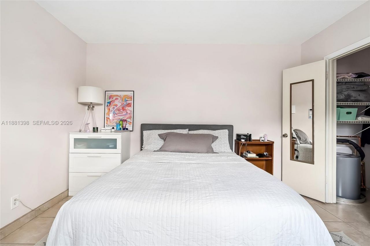 1824 Monroe St, Unit 10, Hollywood, FL 33020 Photo