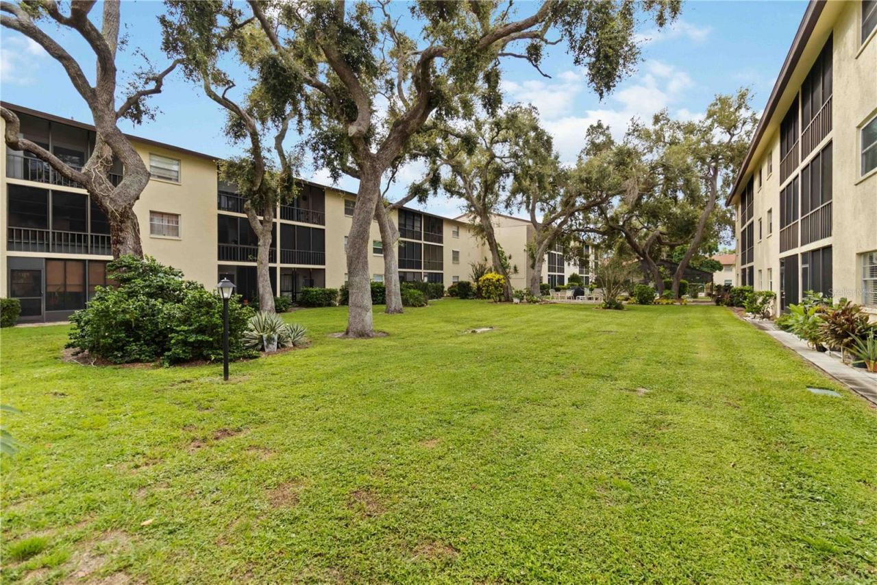 2300 Stickney Point Road, Unit 125, Sarasota, FL 34231 Photo