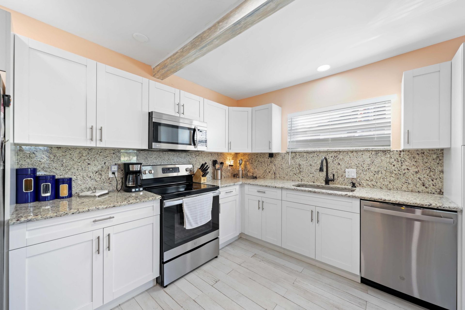 907 N A Street, Lake Worth Beach, FL 33460 Photo