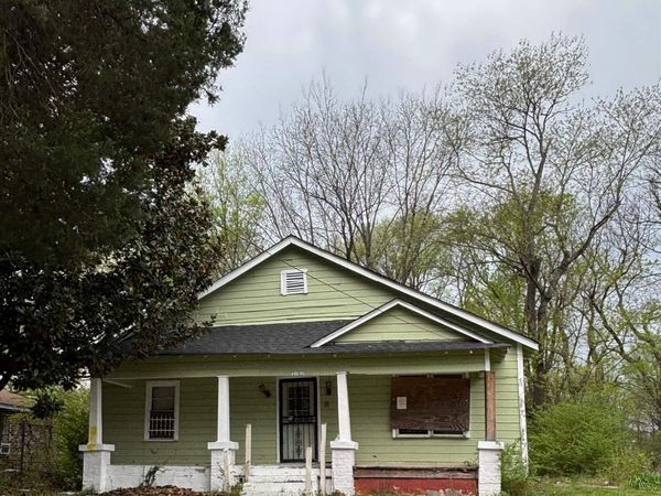 3043 SAX RD, Memphis, TN 38109