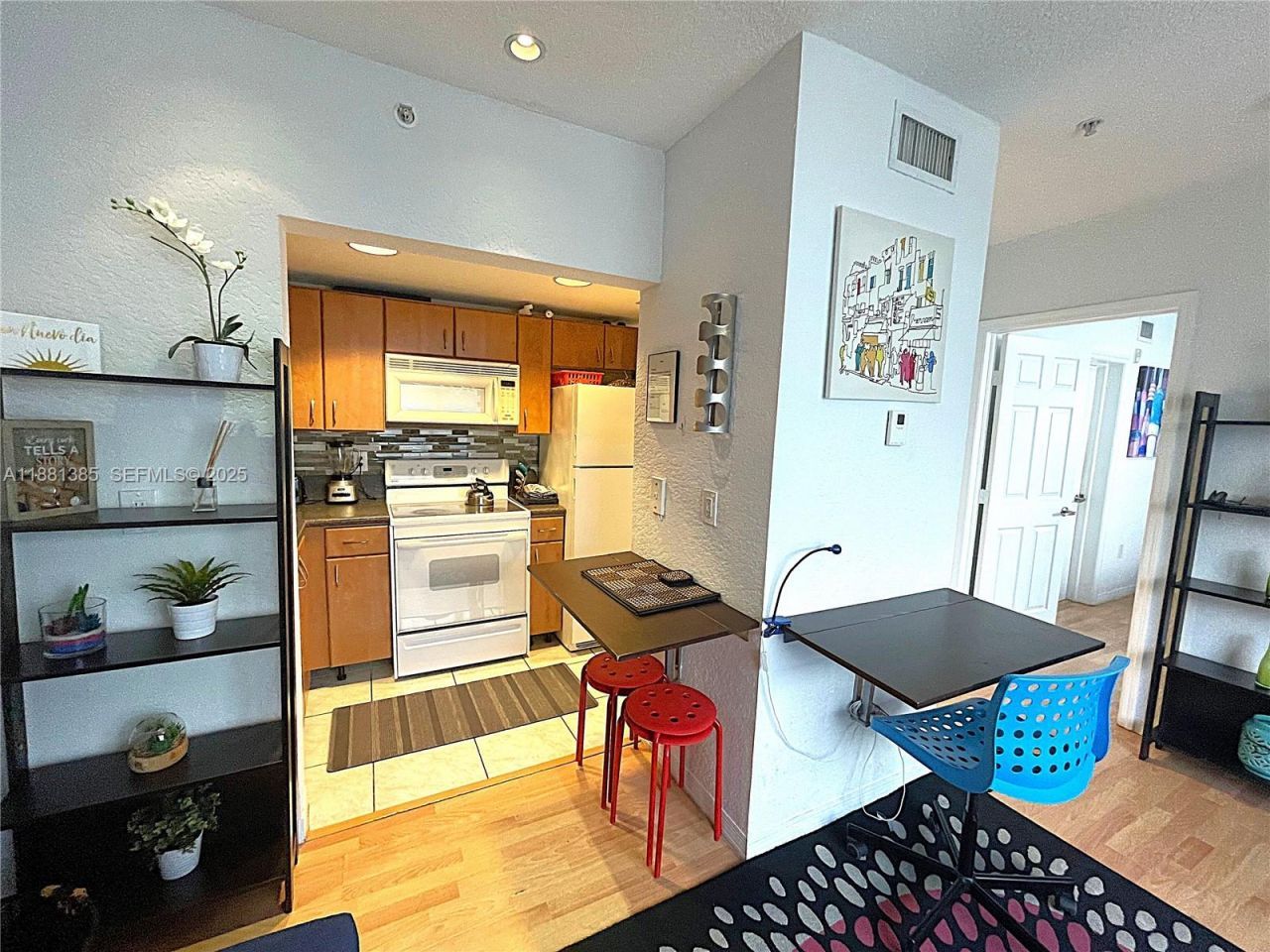 7326 Collins Ave, Unit 207, Miami Beach, FL 33141 Photo