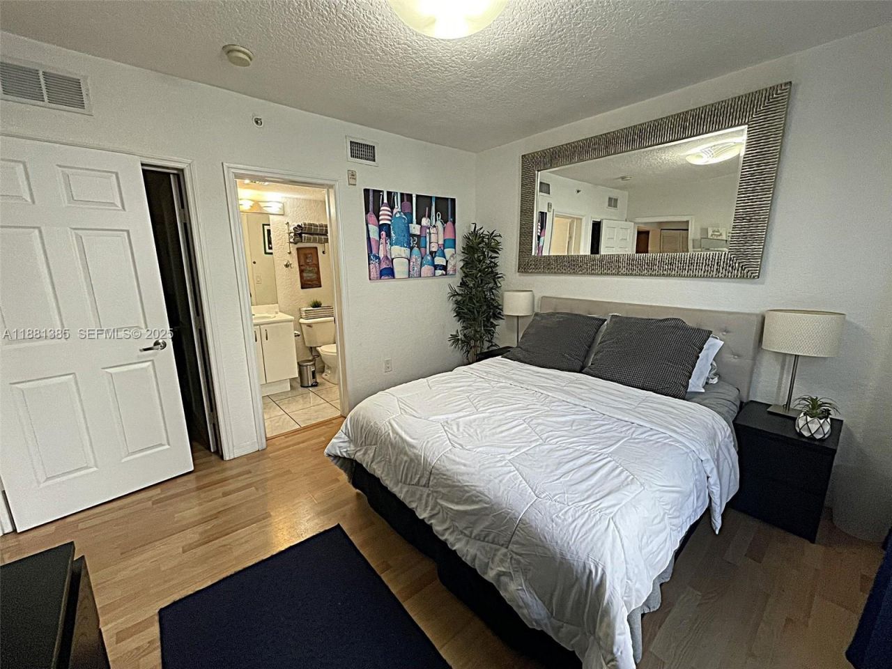 7326 Collins Ave, Unit 207, Miami Beach, FL 33141 Photo