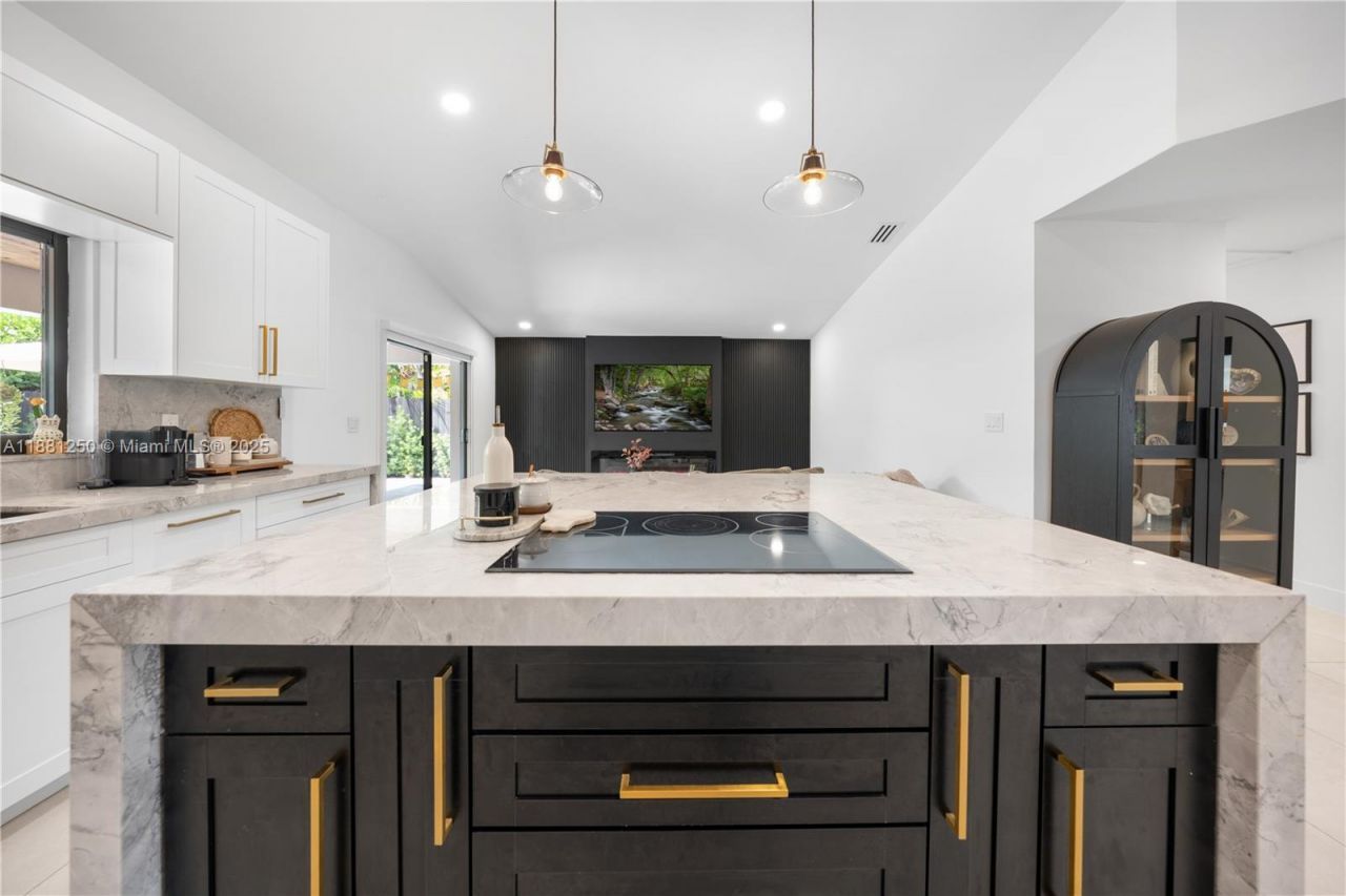 13470 SW 30th St, Miami, FL 33175 Photo