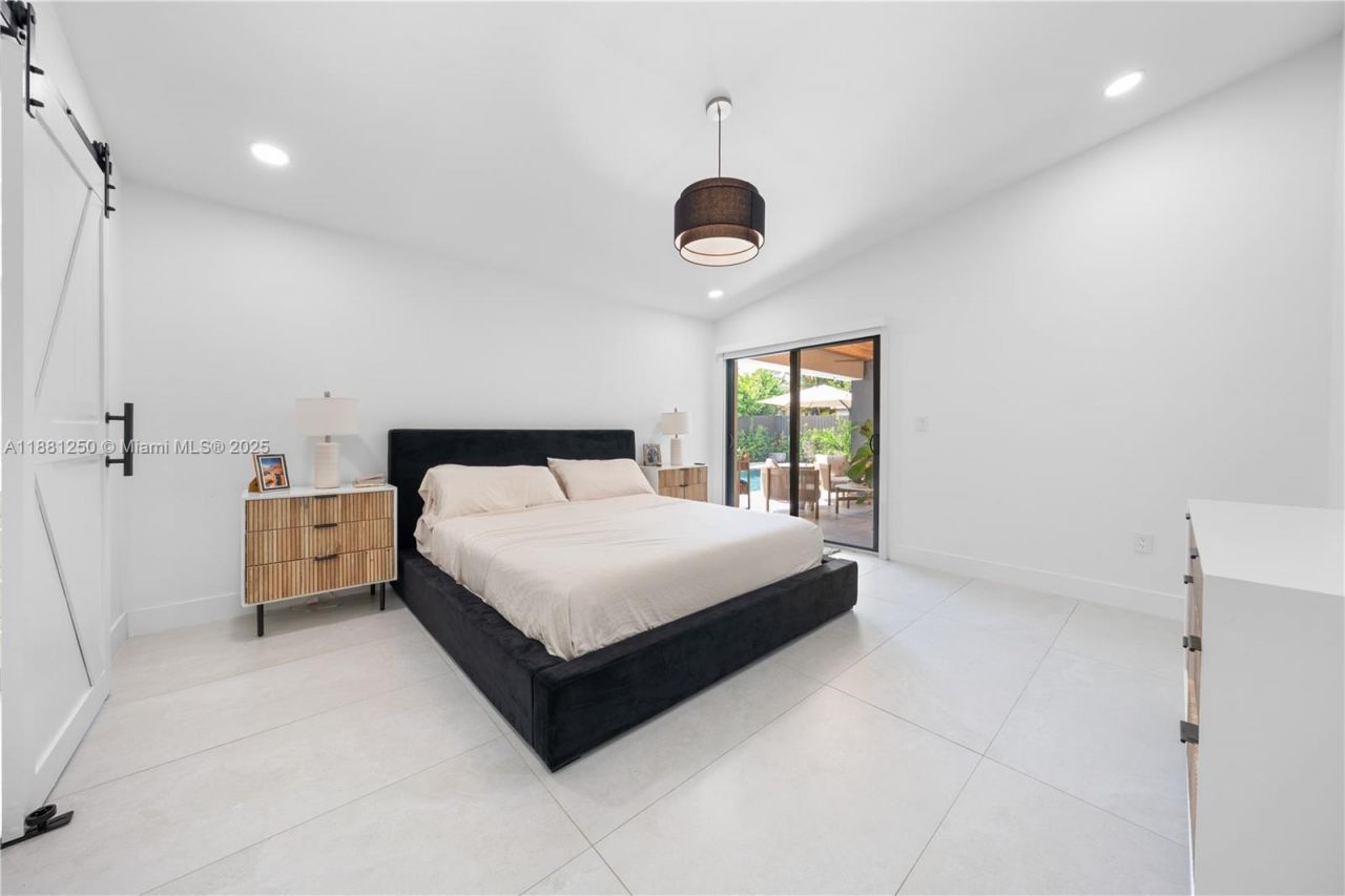 13470 SW 30th St, Miami, FL 33175 Photo