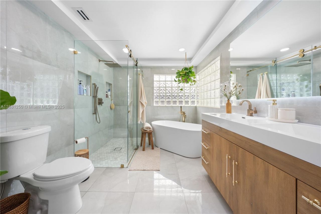 13470 SW 30th St, Miami, FL 33175 Photo