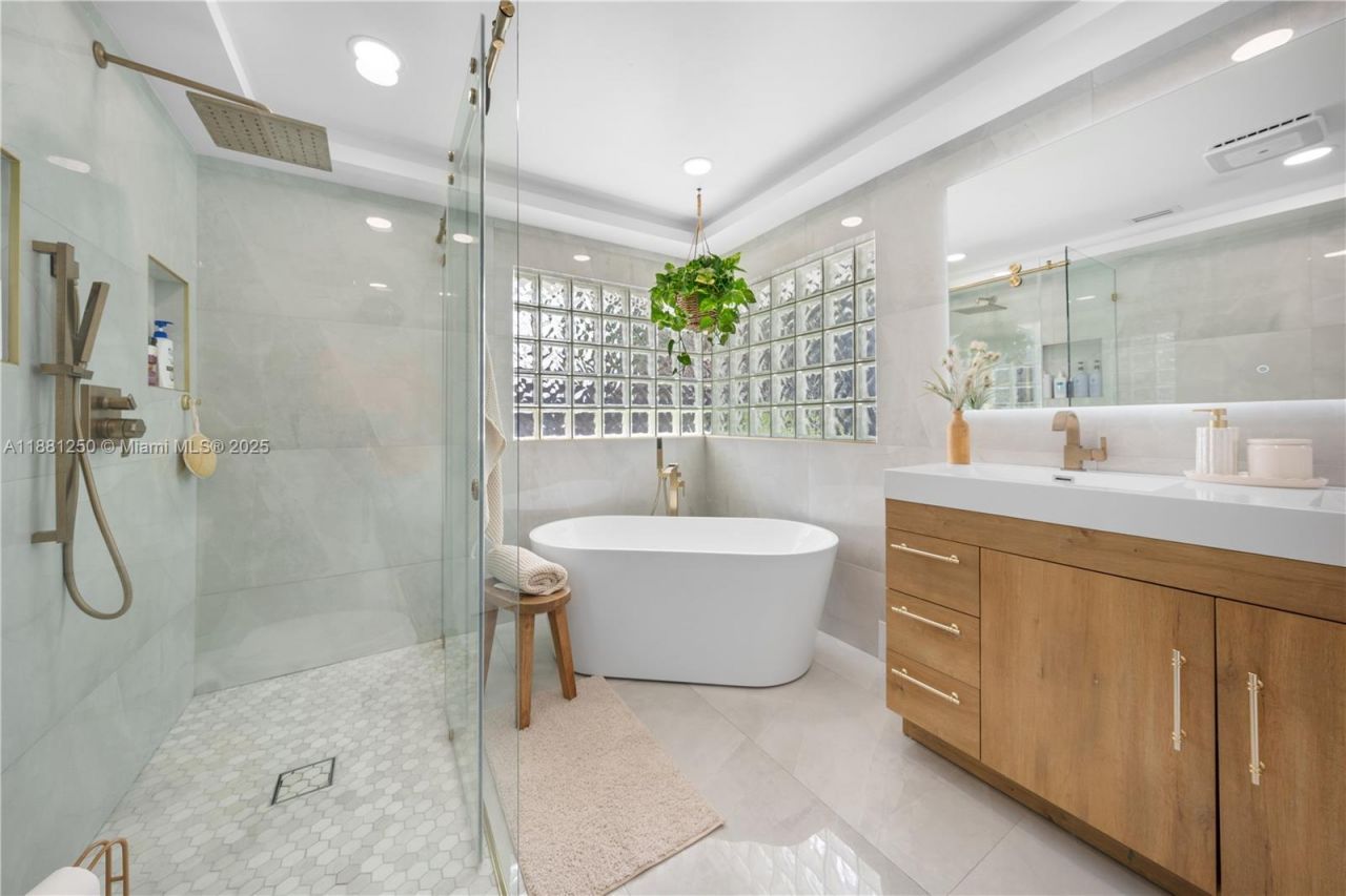 13470 SW 30th St, Miami, FL 33175 Photo