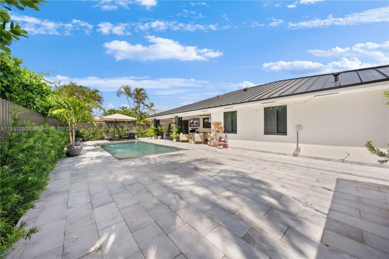 13470 SW 30th St, Miami, FL 33175 Photo