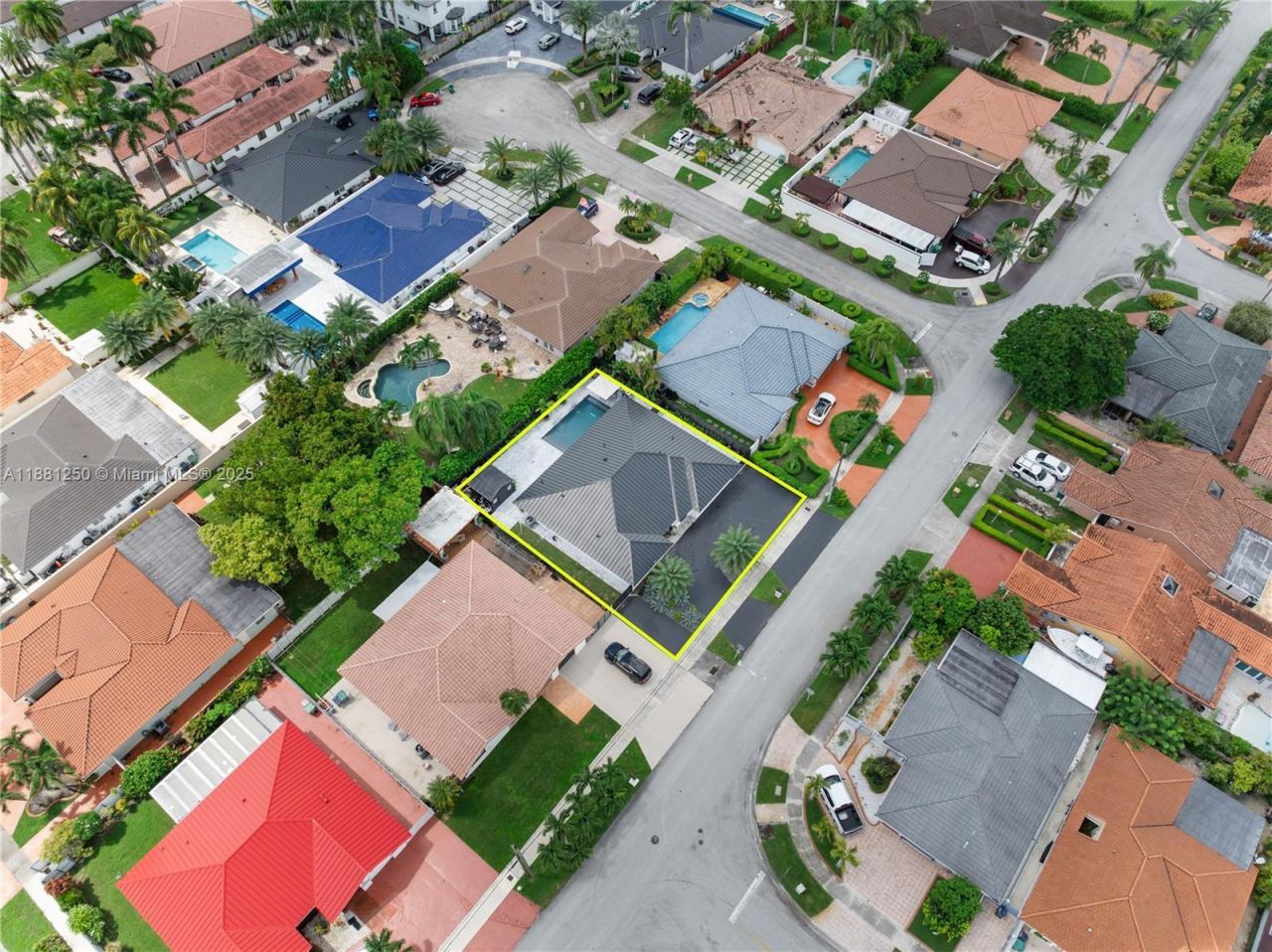 13470 SW 30th St, Miami, FL 33175 Photo