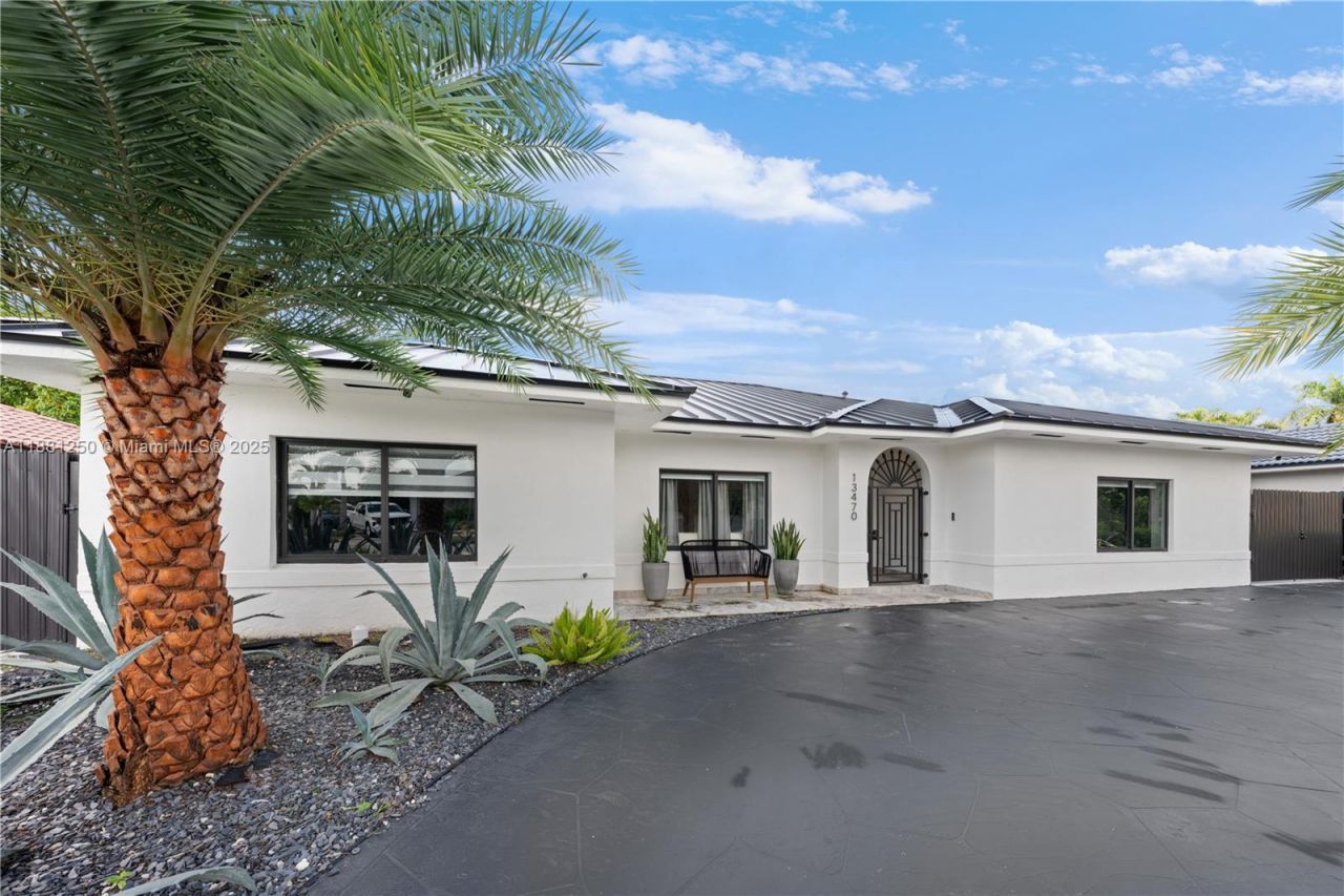 13470 SW 30th St, Miami, FL 33175 Photo