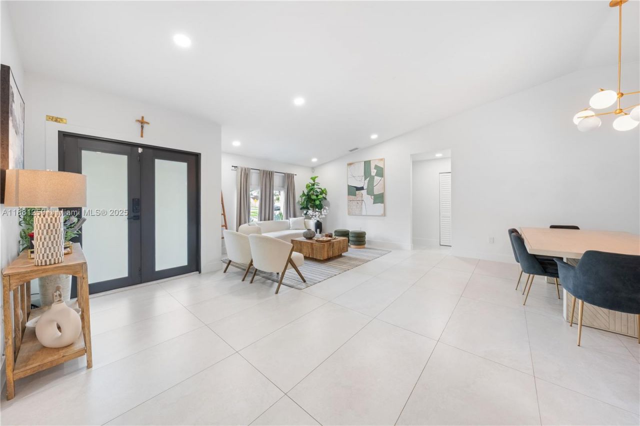 13470 SW 30th St, Miami, FL 33175 Photo