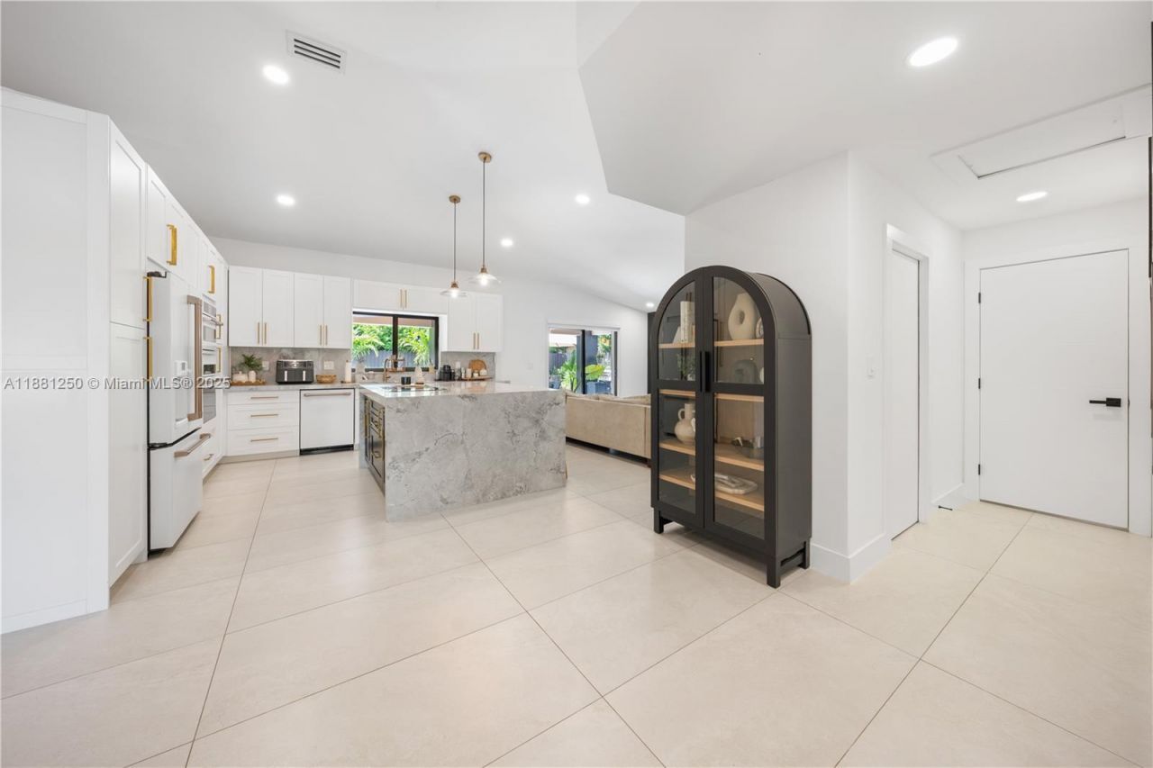 13470 SW 30th St, Miami, FL 33175 Photo