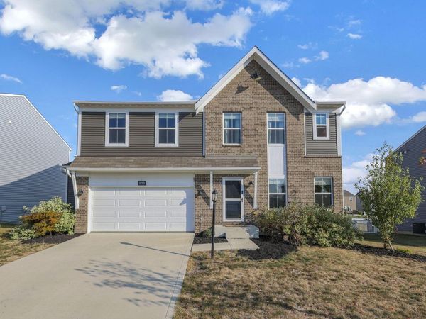 1730 Dickson Drive, Marysville, OH 43040