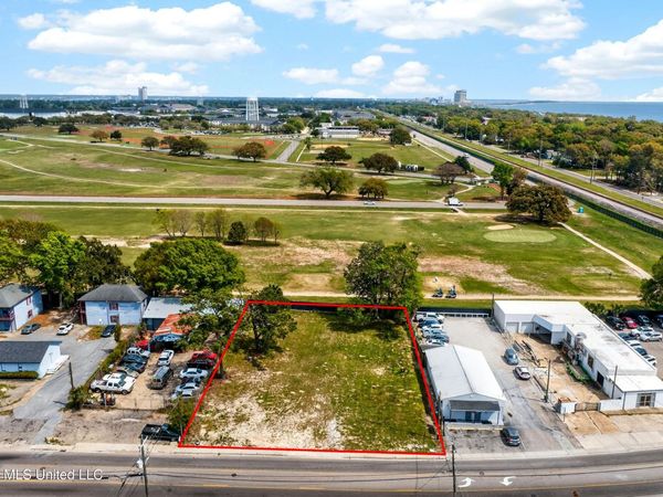 226 Iberville Drive, Biloxi, MS 39531