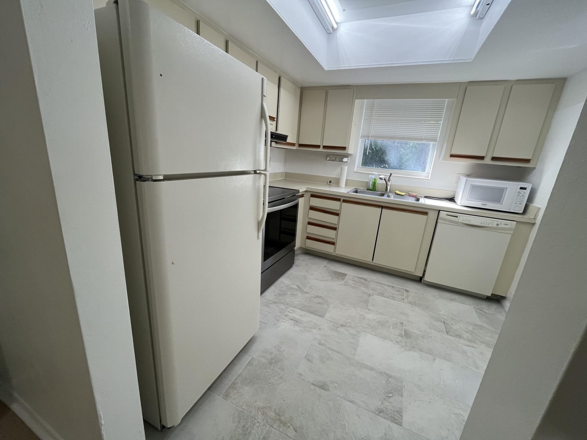 658 NE 6th Court, Unit L, Boynton Beach, FL 33435 Photo