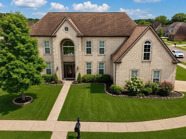 9605 GRAYS MEADOW DR, Cordova, TN 38018