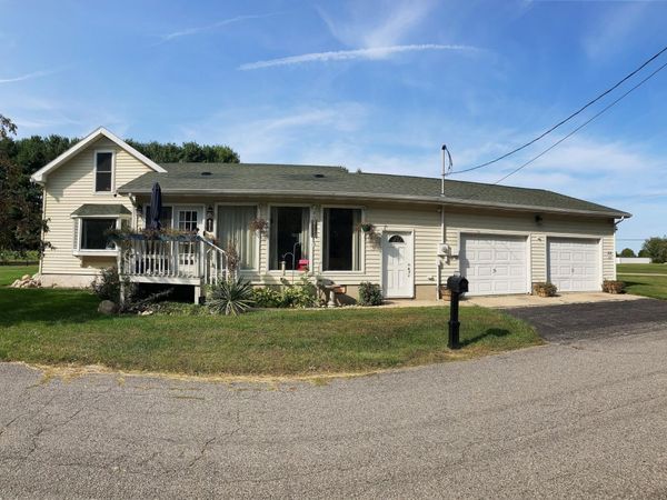 651 E Forest Street, Edmore, MI 48829