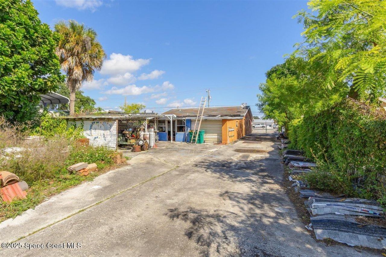 2015 Aurora Road, Melbourne, FL 32935 Photo