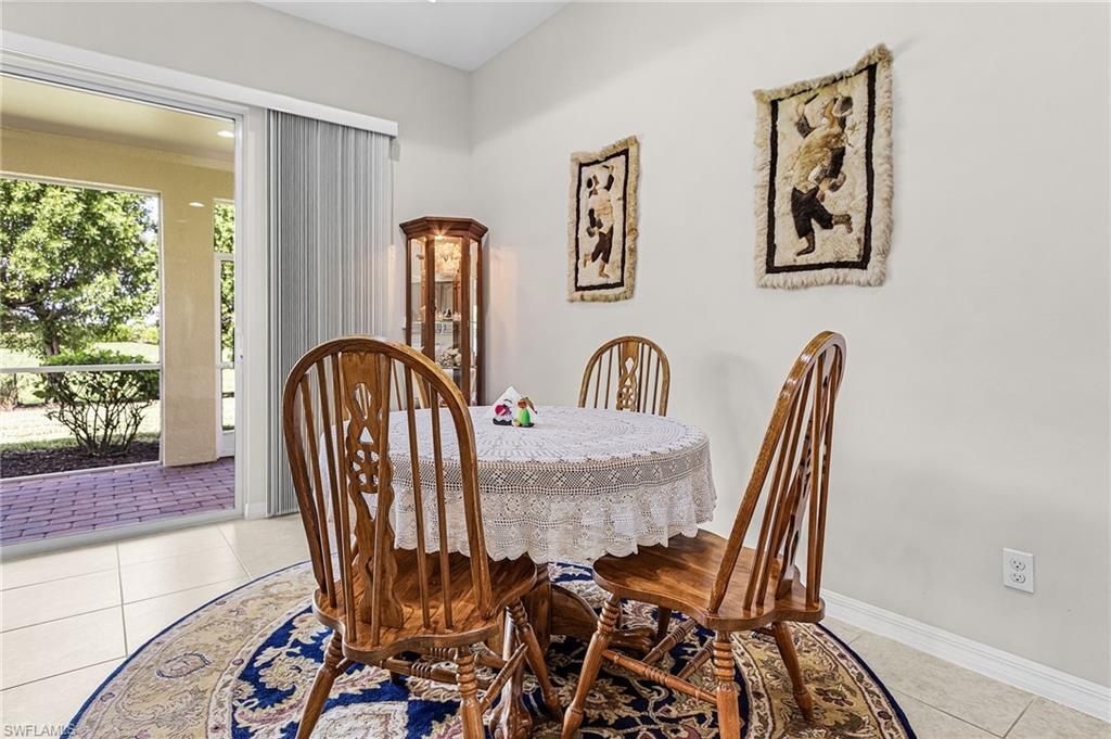 2439 Ashbury Cir, Cape Coral, FL 33991 Photo