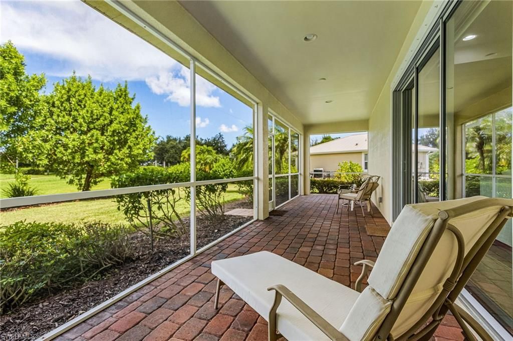 2439 Ashbury Cir, Cape Coral, FL 33991 Photo