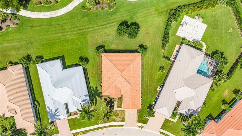 2439 Ashbury Cir, Cape Coral, FL 33991 Photo