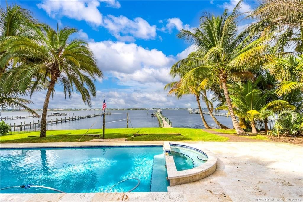 2672 NW South Shore Road, Stuart, FL 34994 Photo