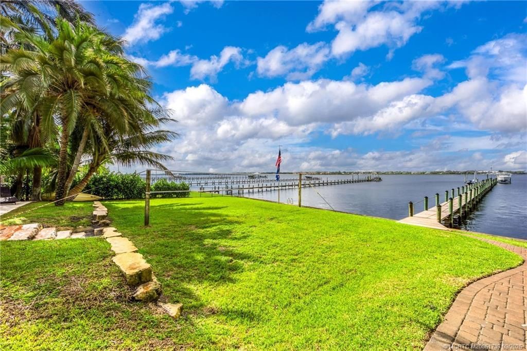 2672 NW South Shore Road, Stuart, FL 34994 Photo