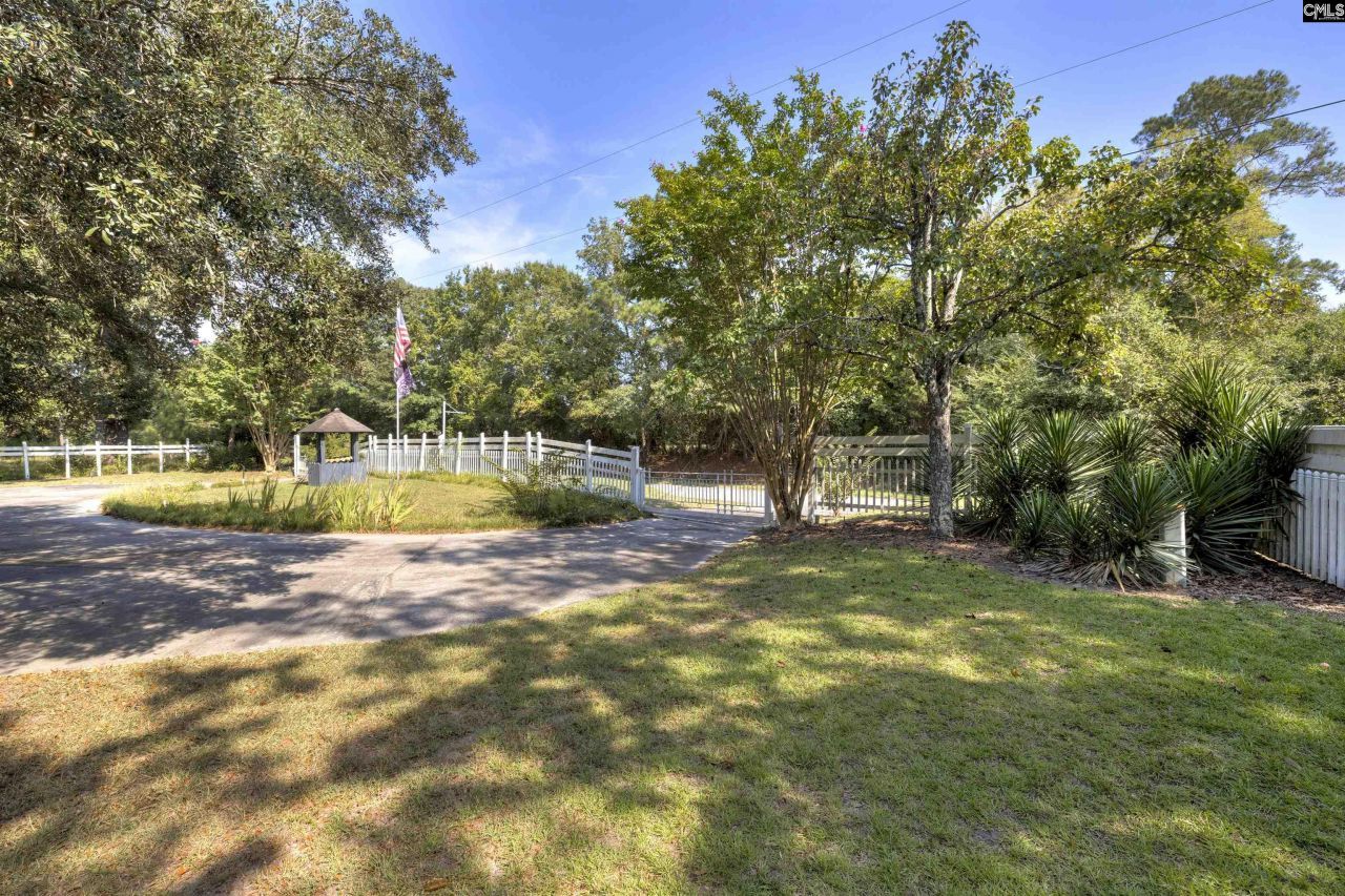 1501 Crossing Creek Road Photo 5