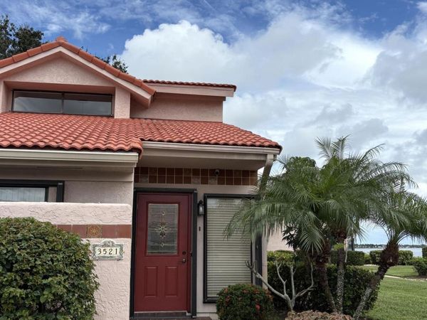 3521 SE Sandpiper Court, Port Saint Lucie, FL 34952
