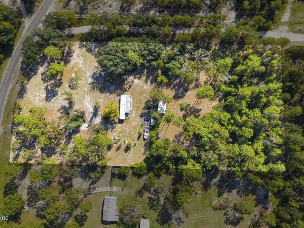 439 E BANNERVILLE Road, Palatka, FL 32177