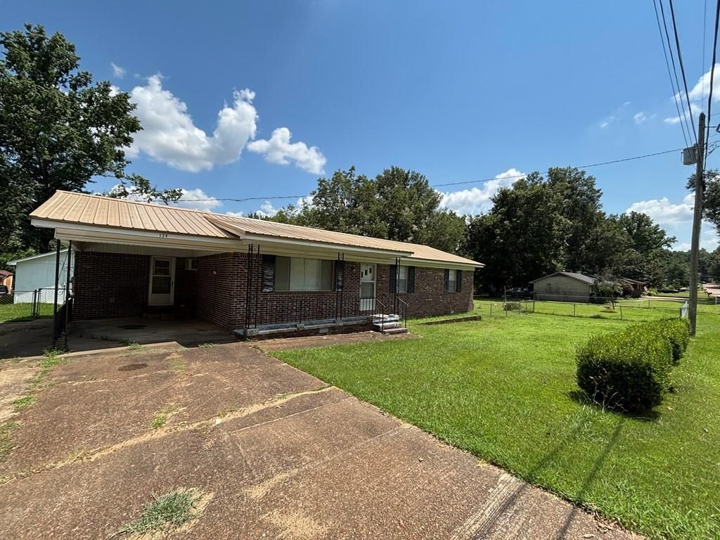 124 Garden View Dr., Senatobia, MS 38668 Main Photo