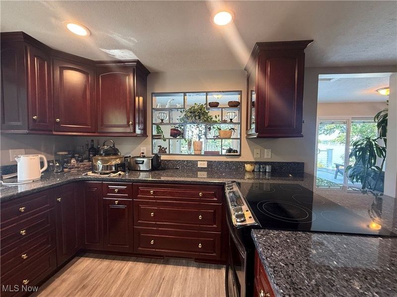 1376 Catherine Extension Avenue, Lakemore, OH 44250 Photo 11