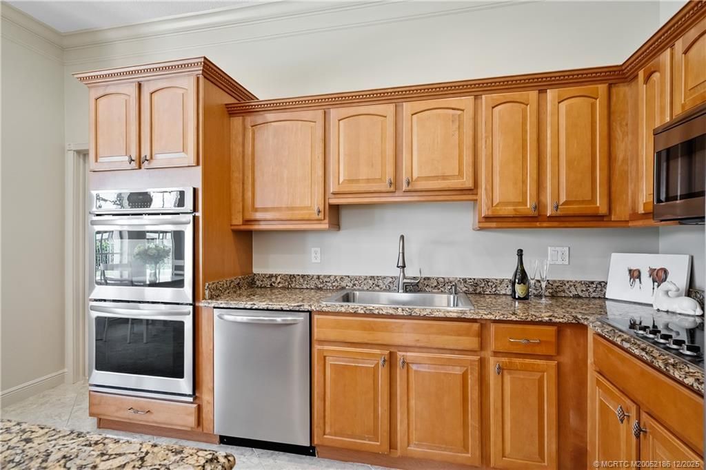 13700 SW Groveside Drive, Stuart, FL 34956 Photo