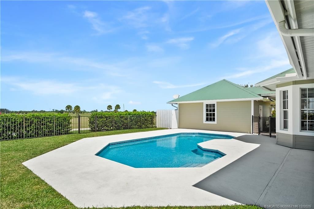 13700 SW Groveside Drive, Stuart, FL 34956 Photo