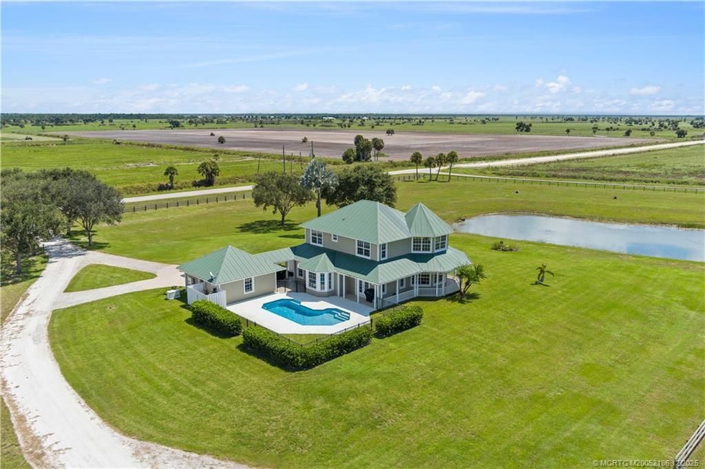 13700 SW Groveside Drive, Stuart, FL 34956 Photo