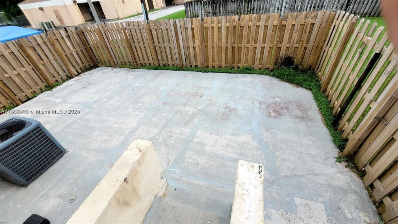 8453 NW 4th Ct, Unit 8453, Miami, FL 33150 Photo