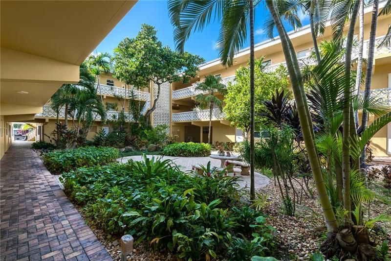 815 Middle River Drive, Unit 205, Fort Lauderdale, FL 33304 Photo