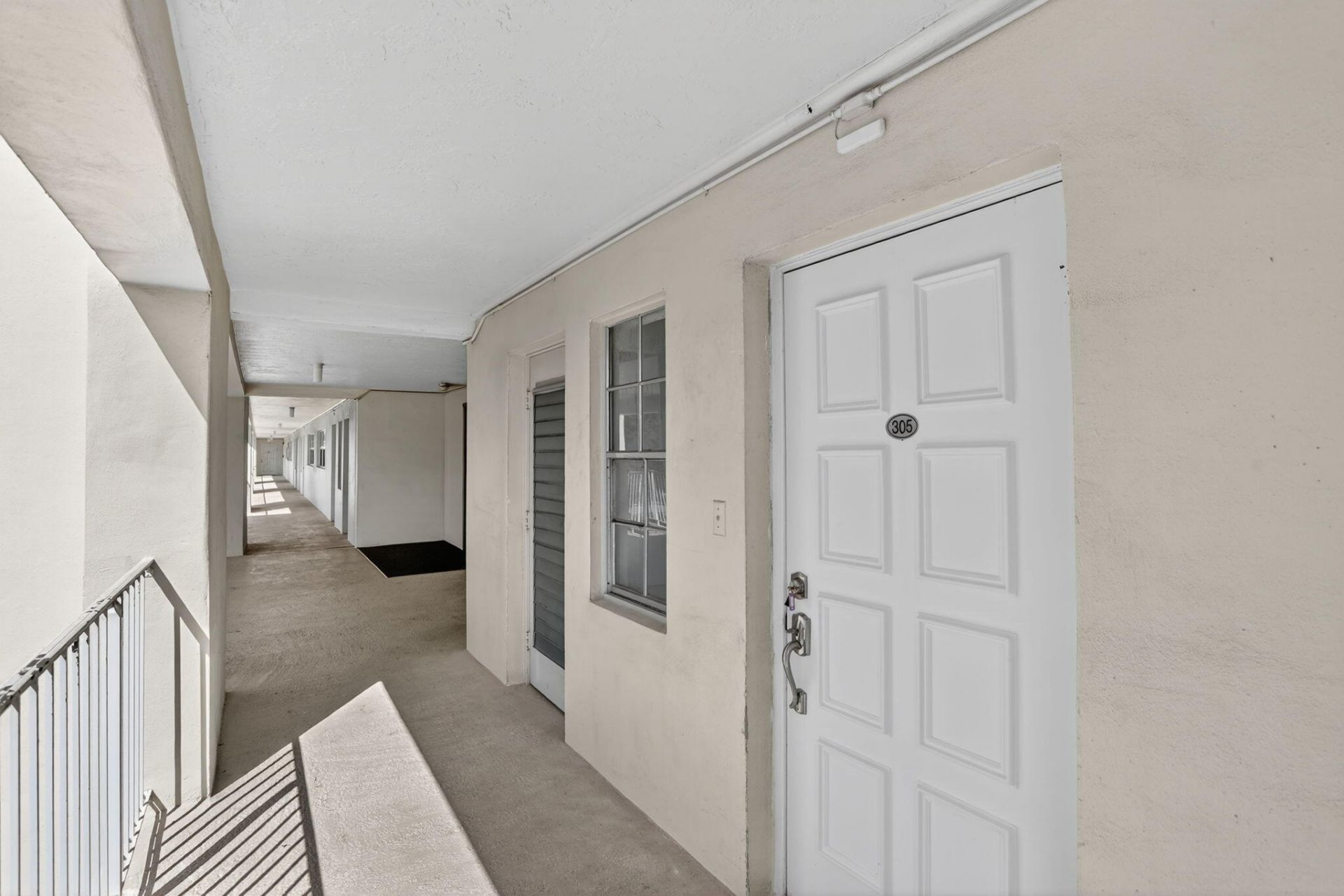 2651 S Palm Aire Drive S, Unit 305, Pompano Beach, FL 33069 Photo
