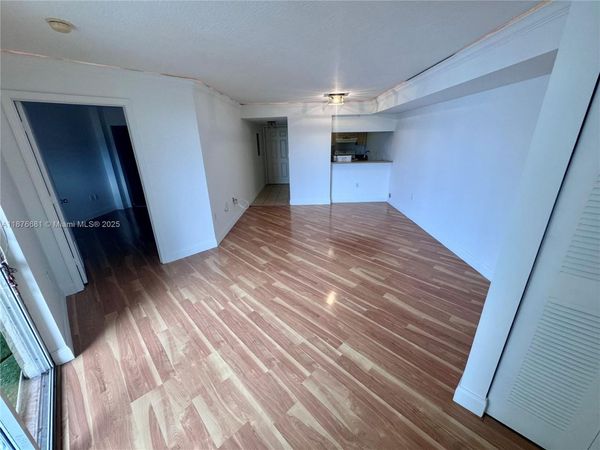 102 SW 6th Ave, Unit 404, Miami, FL 33130