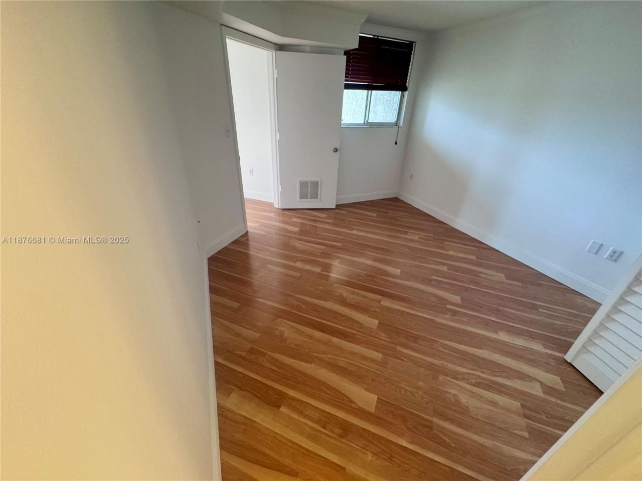 102 SW 6th Ave, Unit 404, Miami, FL 33130 Photo