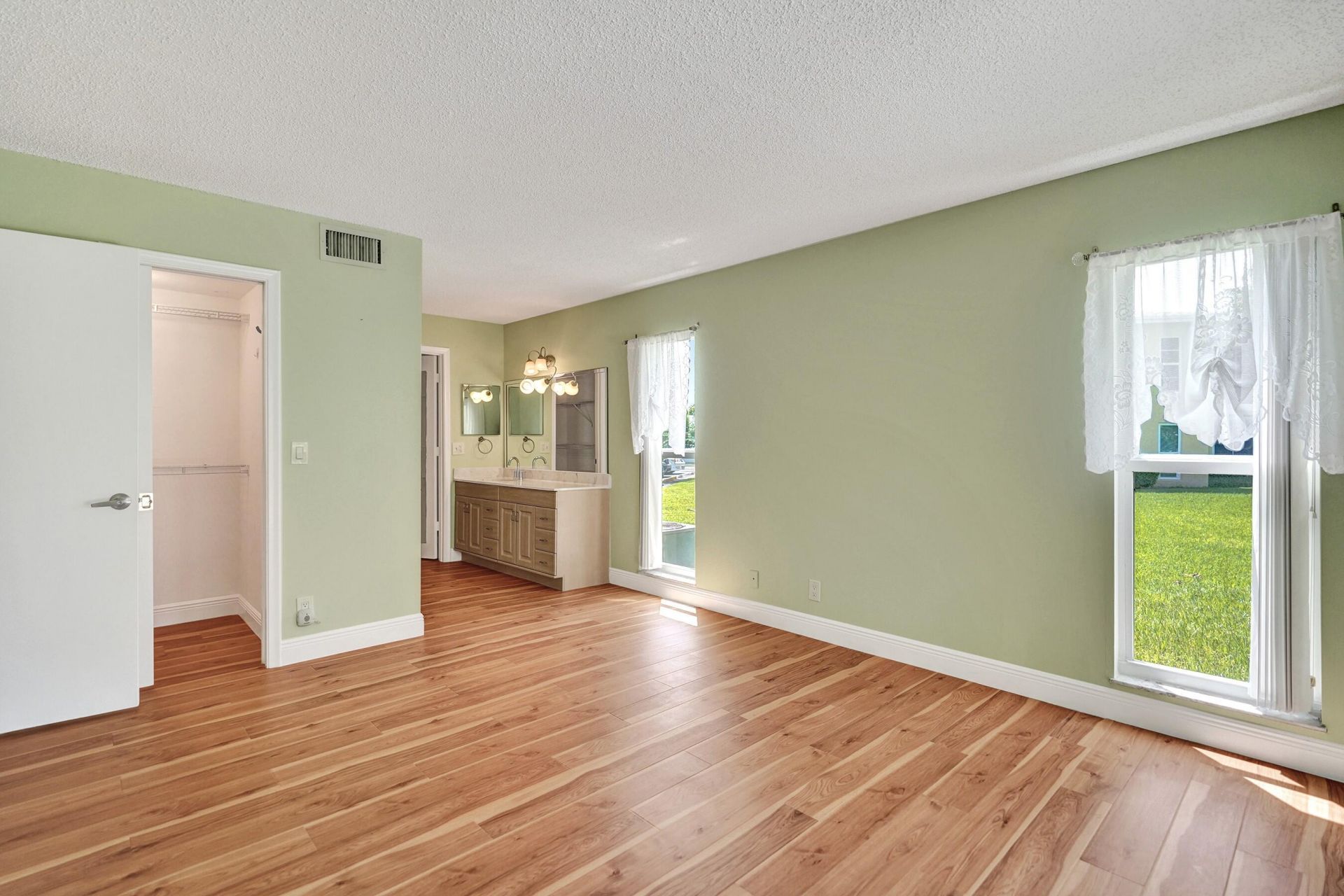 1051 Orange Terrace, Unit 101, Delray Beach, FL 33445 Photo