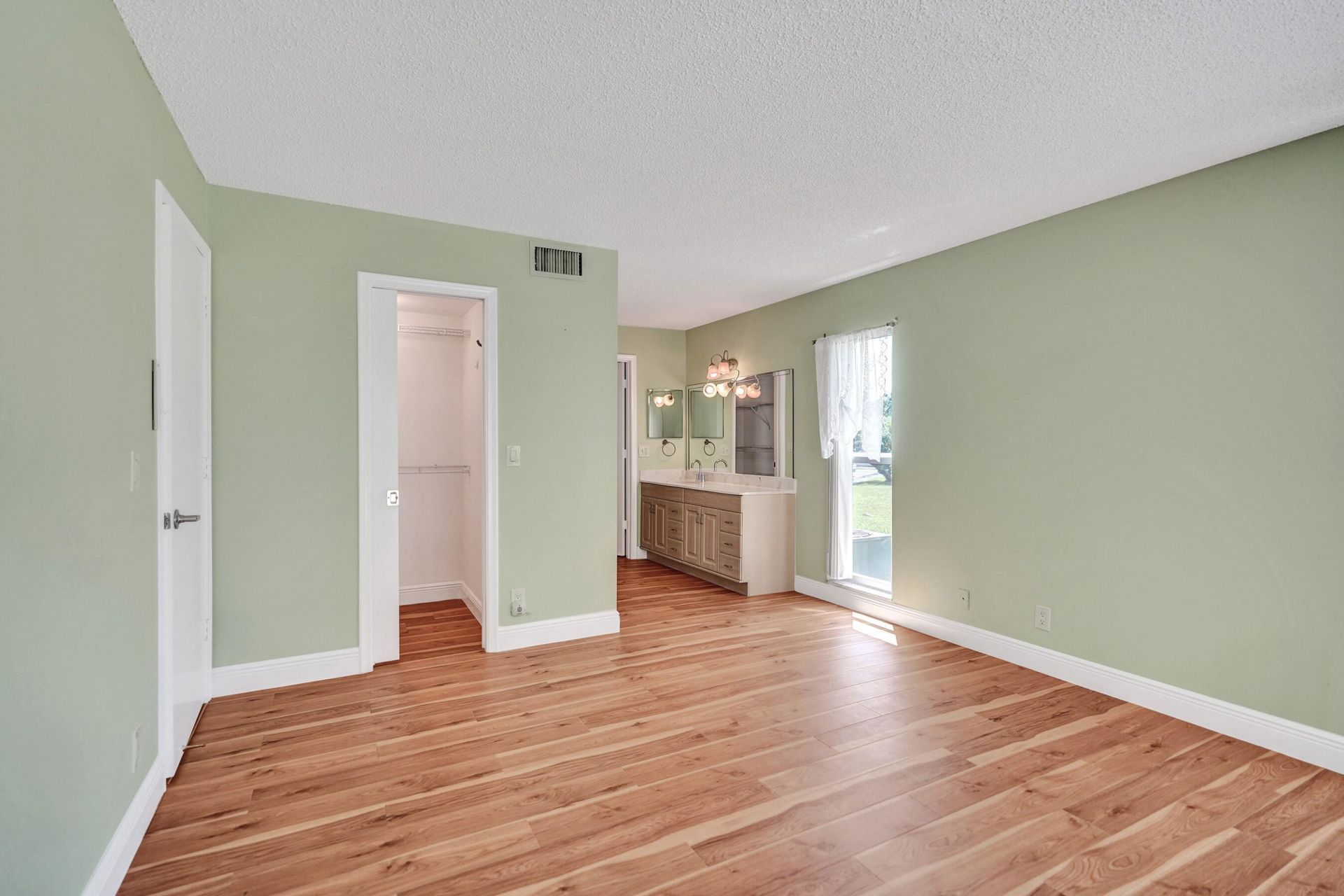 1051 Orange Terrace, Unit 101, Delray Beach, FL 33445 Photo