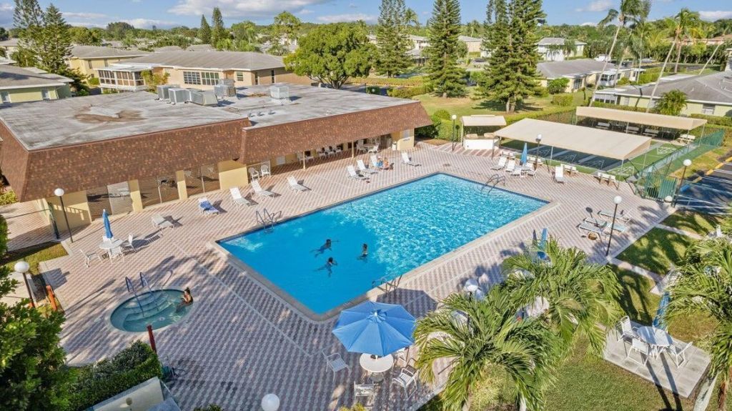 1051 Orange Terrace, Unit 101, Delray Beach, FL 33445 Photo