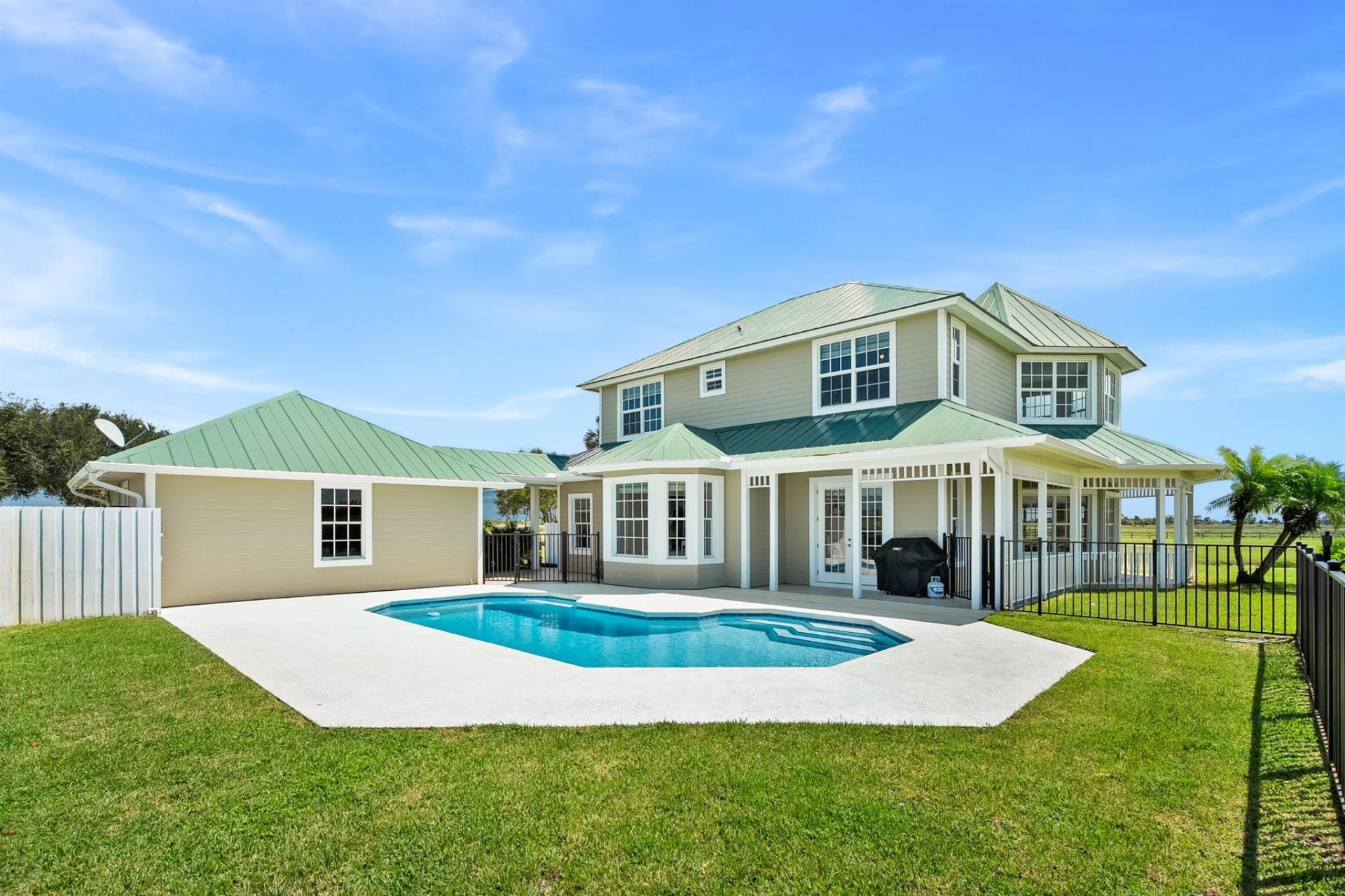 13700 SW Groveside Drive, Stuart, FL 34997 Photo